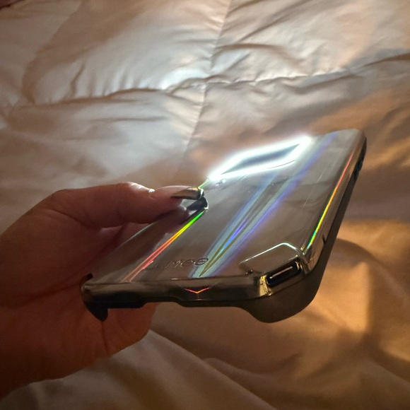 LuMee Apple iPhone 13 Pro MagSafe Compatible Flip Selfie Case  Holographic - Picture 5 of 5